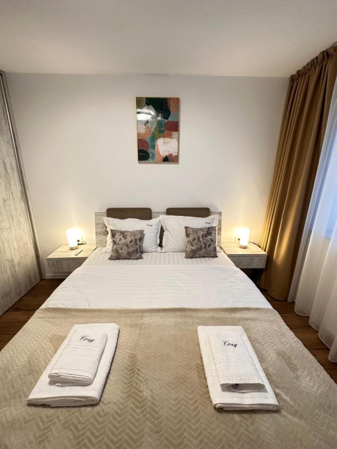 Deluxe Cozy Apartments - Coresi Mall #Brasov Braşov Exterior foto