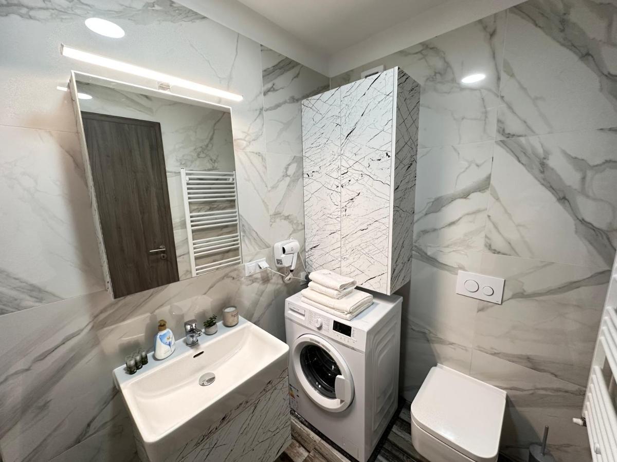 Deluxe Cozy Apartments - Coresi Mall #Brasov Braşov Exterior foto