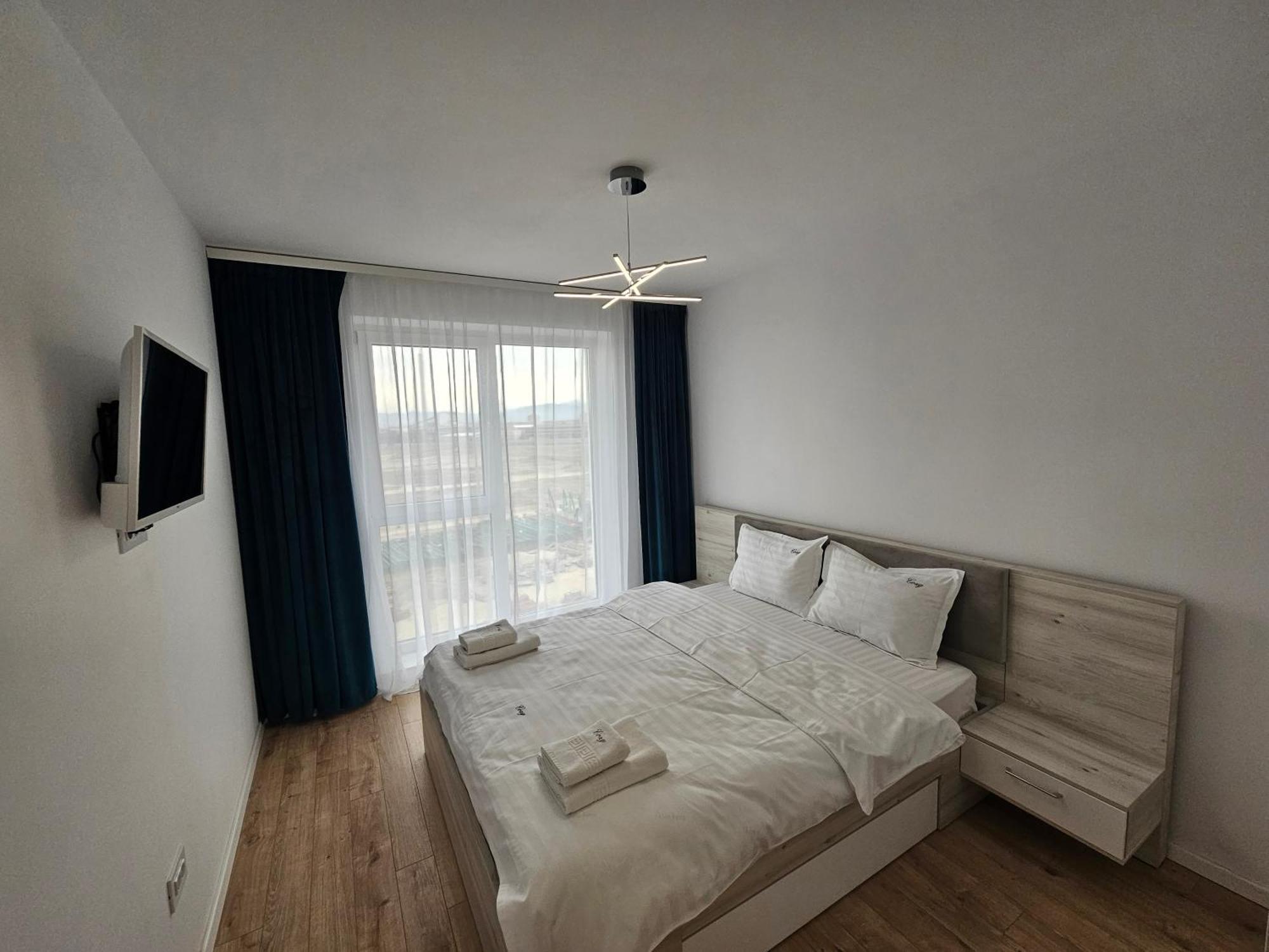 Deluxe Cozy Apartments - Coresi Mall #Brasov Braşov Exterior foto