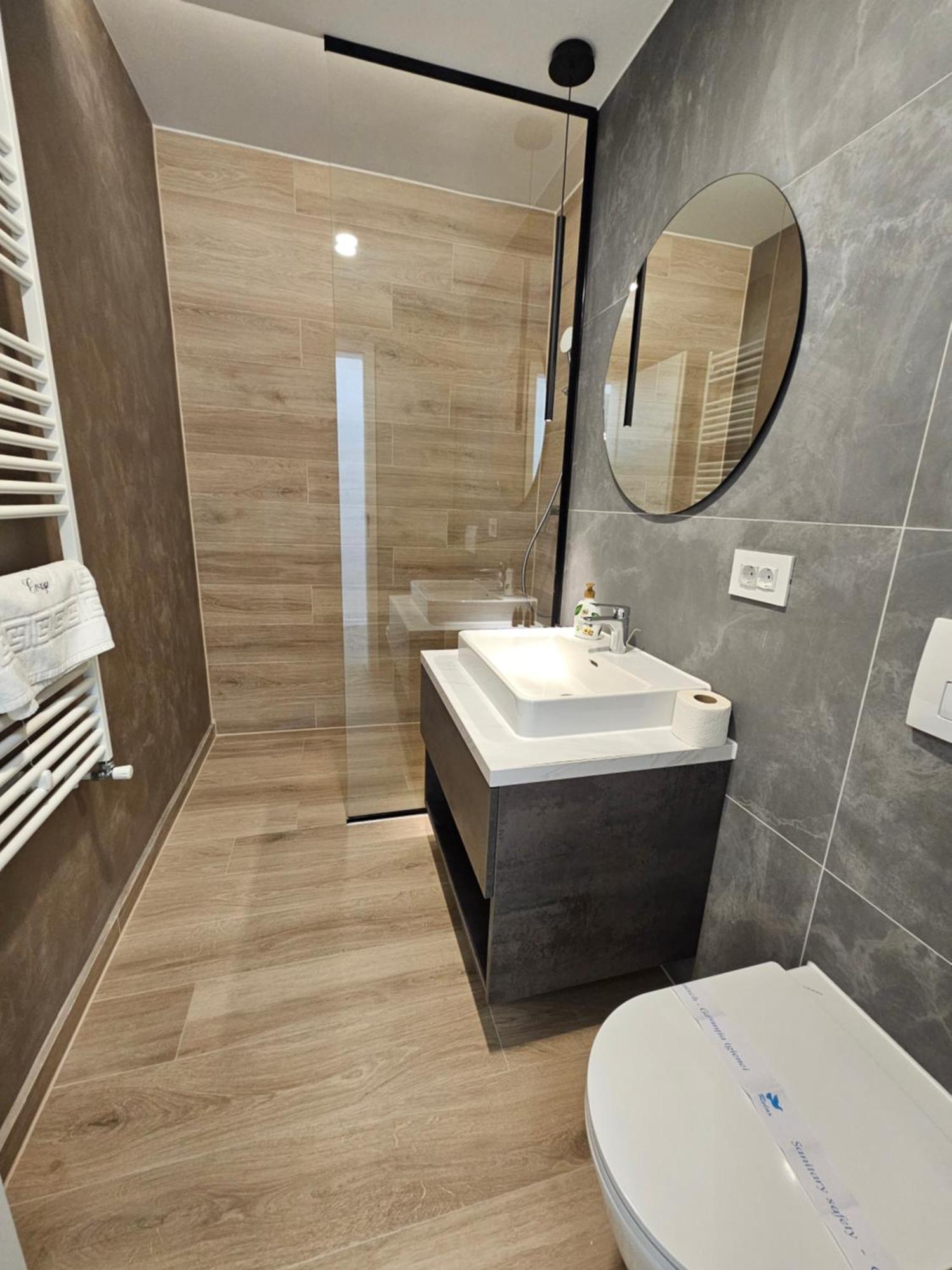 Deluxe Cozy Apartments - Coresi Mall #Brasov Braşov Exterior foto