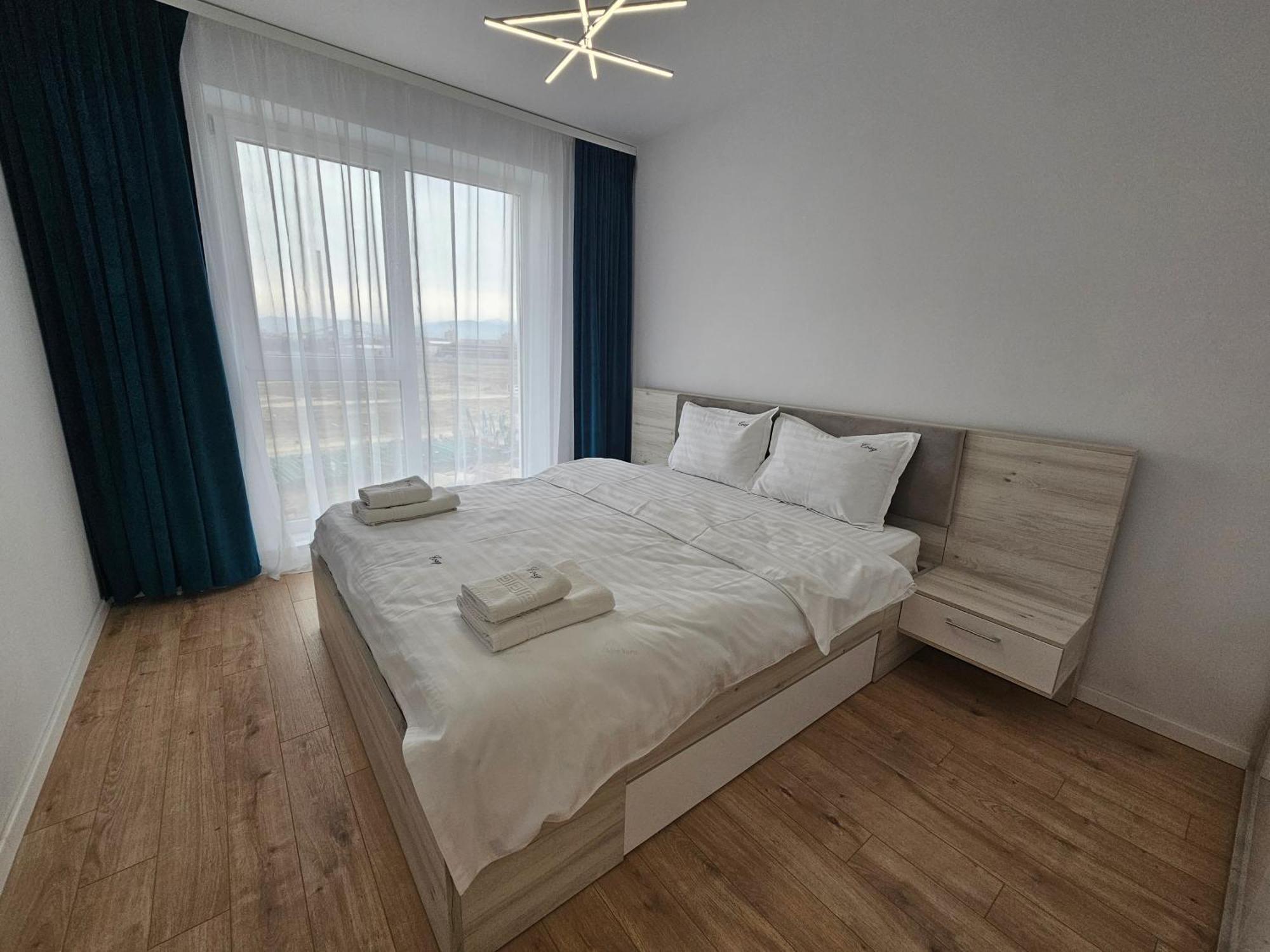 Deluxe Cozy Apartments - Coresi Mall #Brasov Braşov Exterior foto