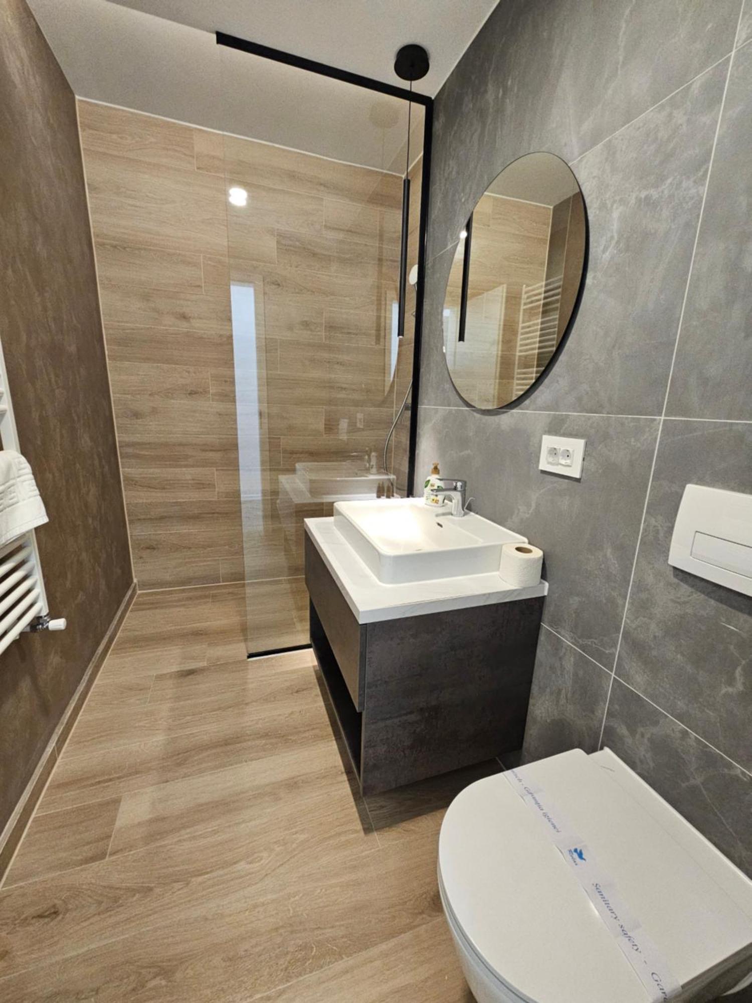 Deluxe Cozy Apartments - Coresi Mall #Brasov Braşov Exterior foto